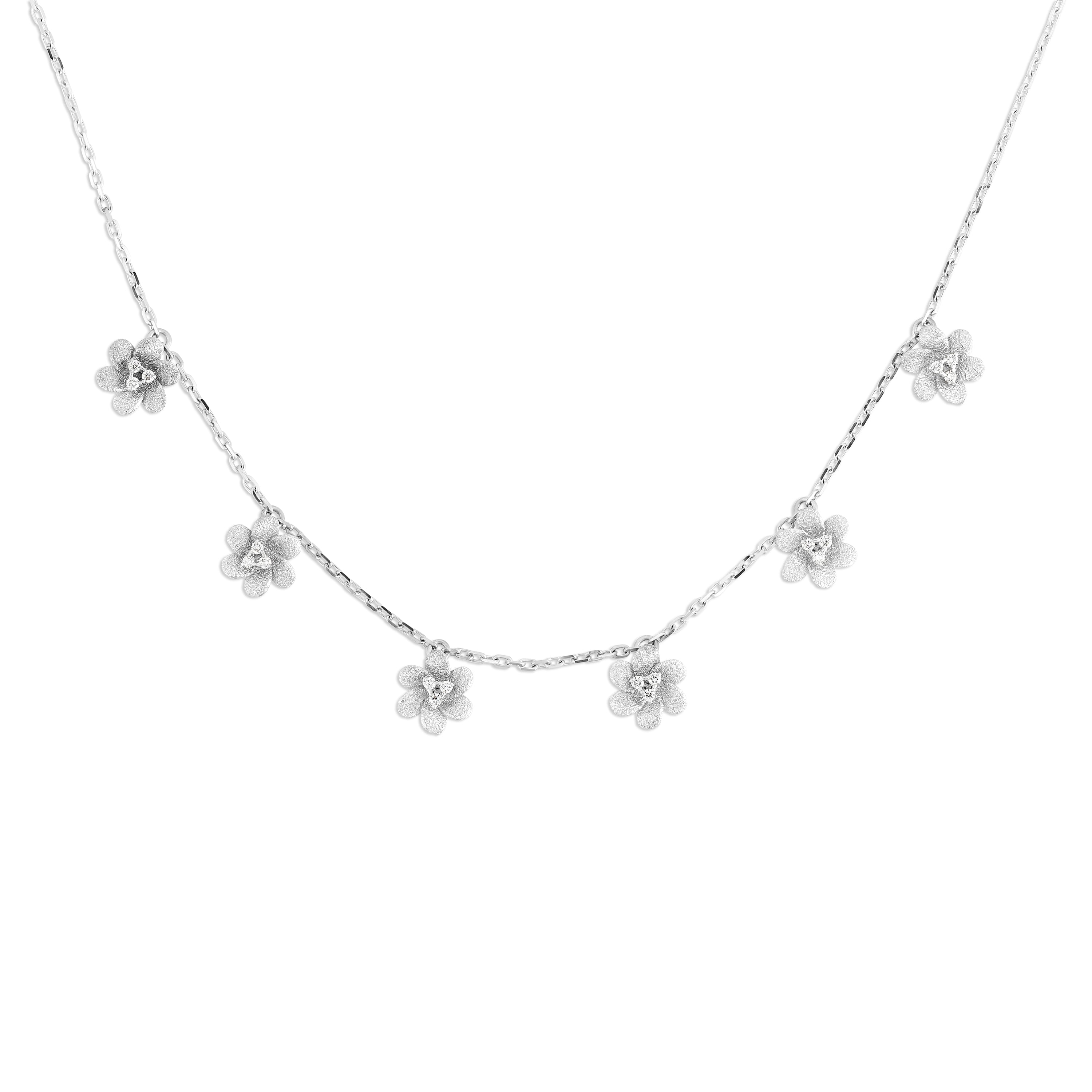 Petite 6 Motif Fleur Necklace