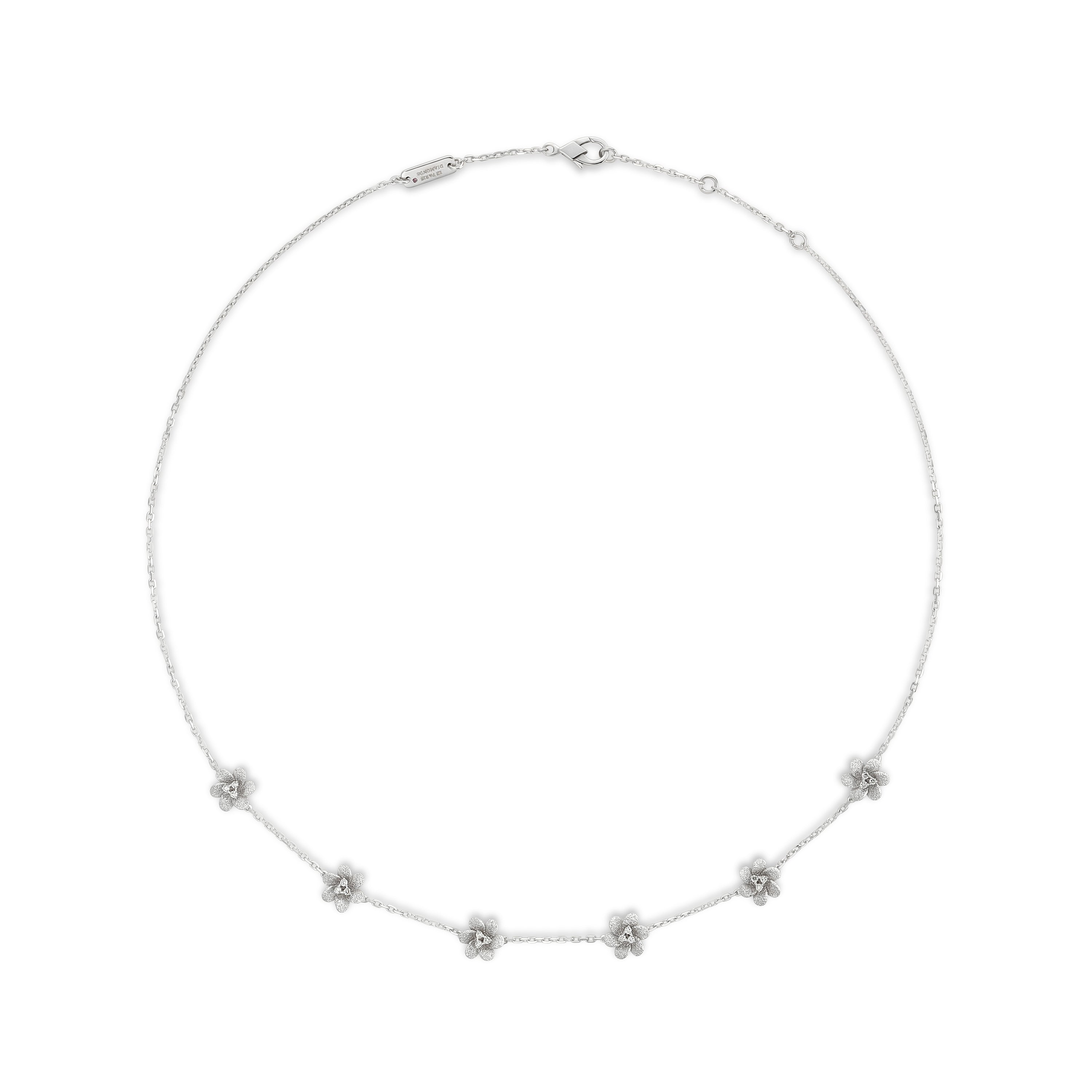 Petite 6 Motif Fleur Necklace