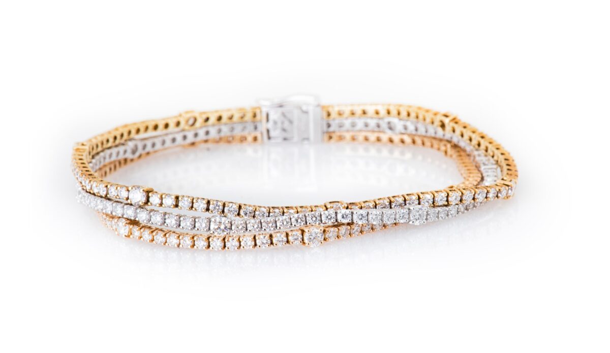 Elegant Twist Diamond Cuff